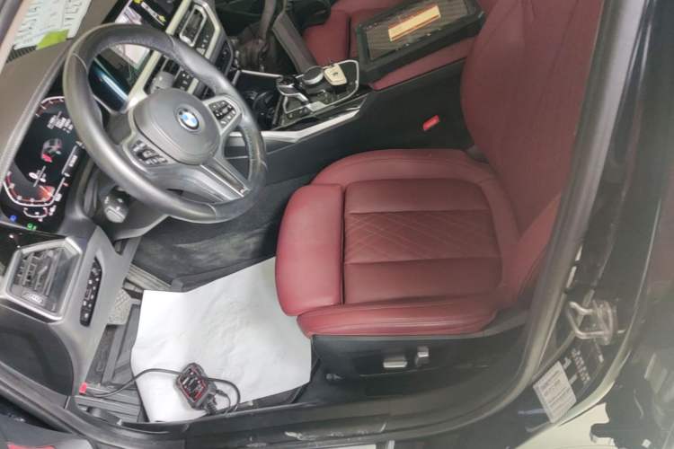 Used BMW 3 Series 2022 Restyled 320Li M Sport Package Left Front Seat