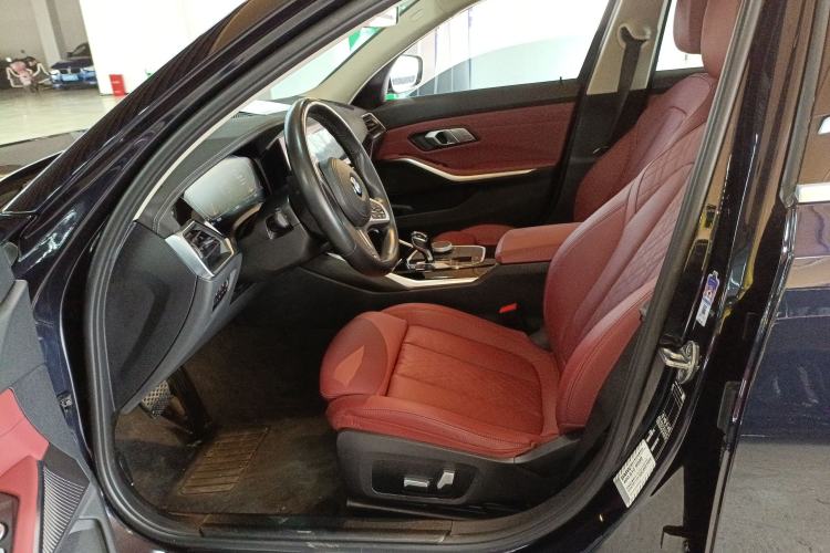 Used BMW 3 Series 2022 320Li M Sport Package Left Front Seat