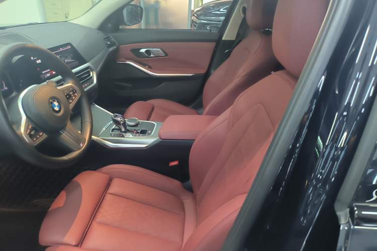 Used BMW 3 Series 2022 325i M Sport Night Edition Package Left Front Seat