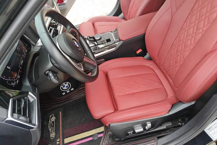 Used BMW 3 Series 2022 325Li M Sport Package Left Front Seat