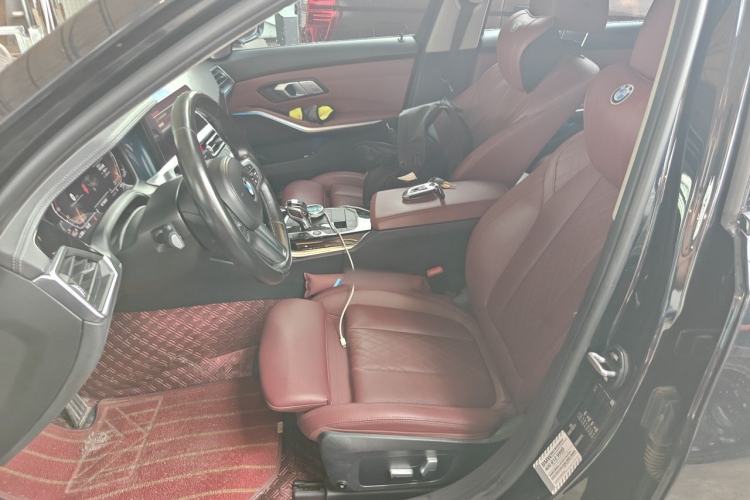Used BMW 3 Series 2022 320Li M Sport Package Left Front Seat