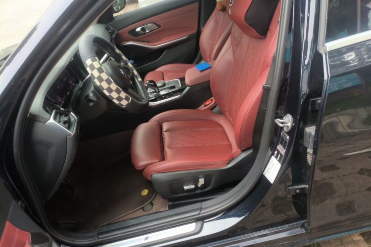 Used BMW 3 Series 2022 320Li M Sport Package Left Front Seat