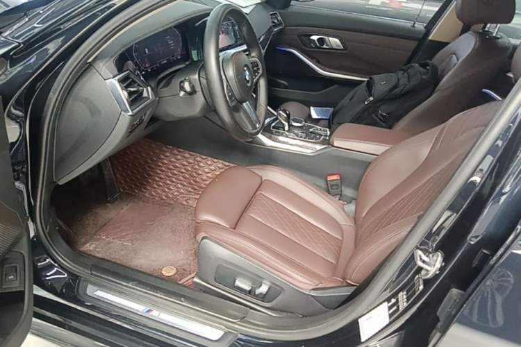 Used BMW 3 Series 2022 325Li M Sport Package Left Front Seat