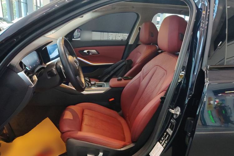 Used BMW 3 Series 2022 Restyled 330Li xDrive M Sport Night Edition Package Left Front Seat