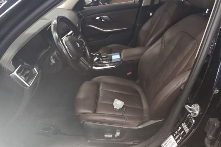 Used BMW 3 Series 2022 Restyled 325Li xDrive M Sport Package Left Front Seat