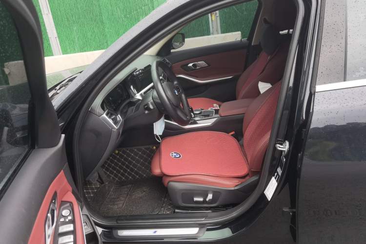 Used BMW 3 Series 2022 325Li M Sport Package Left Front Seat