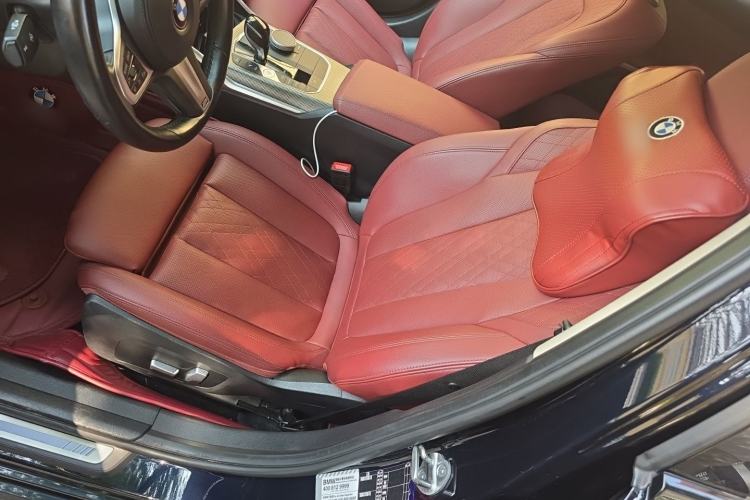 Used BMW 3 Series 2022 325i M Sport Night Edition Package Left Front Seat