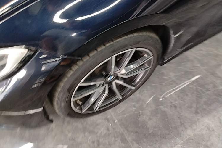 Used BMW 3 Series 2022 Updated 325Li M Sport Package Left Front Wheel Hub