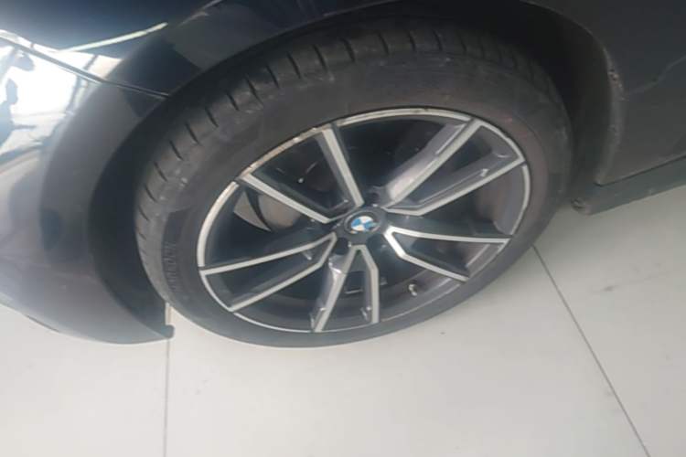 Used BMW 3 Series 2022 Restyled 320Li M Sport Package Left Front Wheel Hub