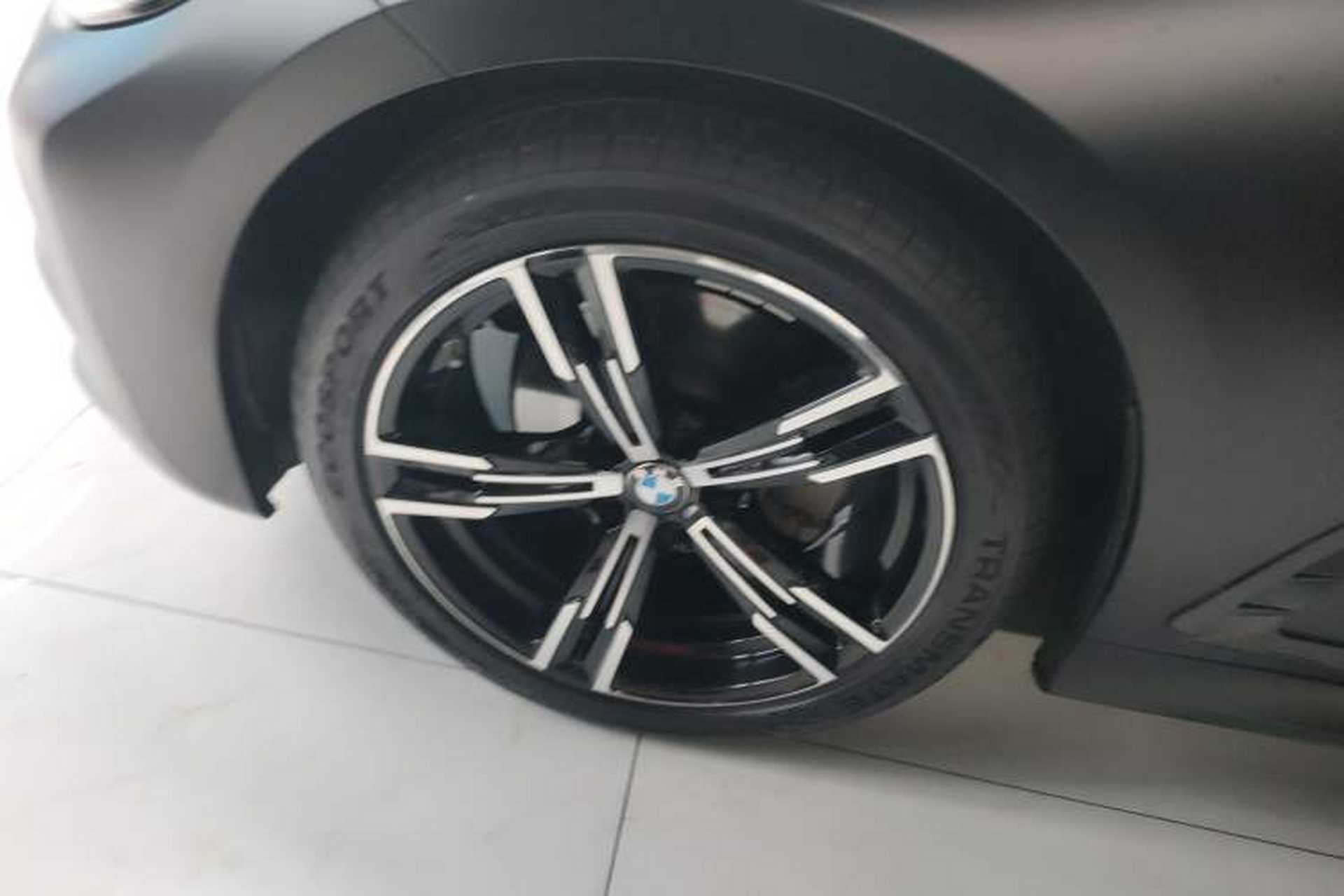 Used BMW 3 Series 2022 325i M Sport Package Left Front Wheel Hub