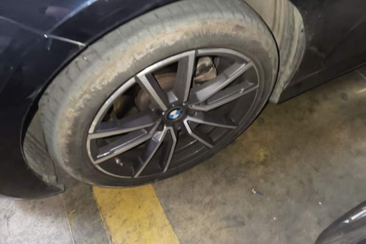 Used BMW 3 Series 2022 Updated 325Li M Sport Package Left Front Wheel Hub