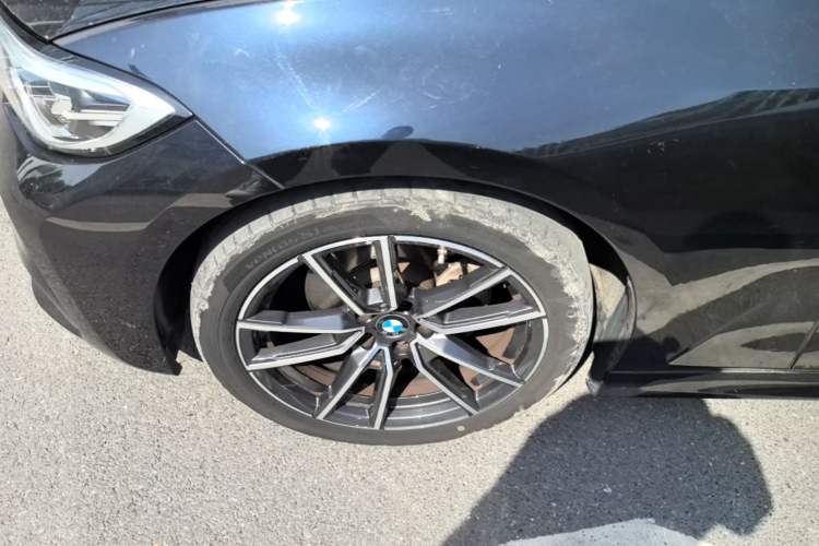 Used BMW 3 Series 2022 320Li M Sport Package Left Front Wheel Hub
