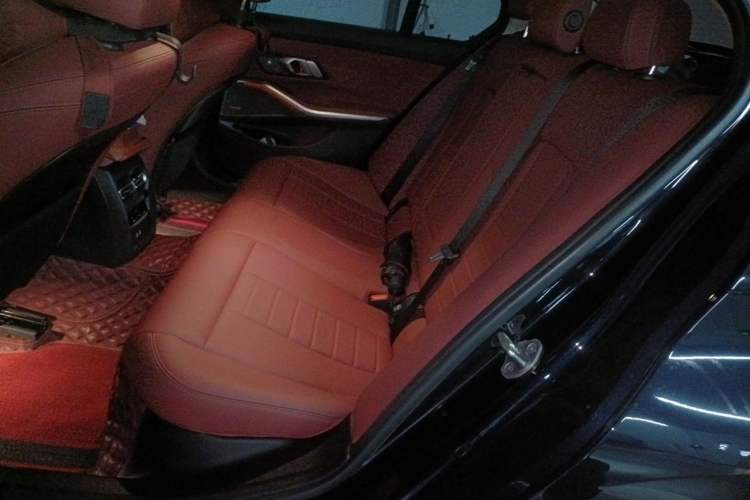 Used BMW 3 Series 2022 325i M Sport Night Edition Package Left Rear Seat