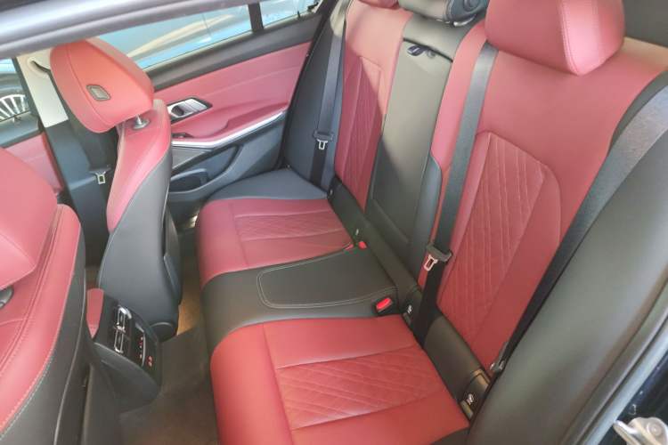 Used BMW 3 Series 2022 330i M Sport Night Edition Left Rear Seat