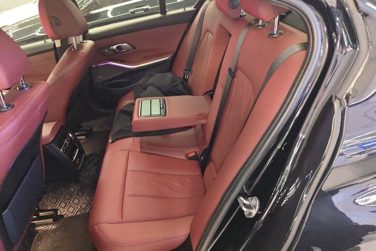 Used BMW 3 Series 2022 325i M Sport Night Edition Package Left Rear Seat