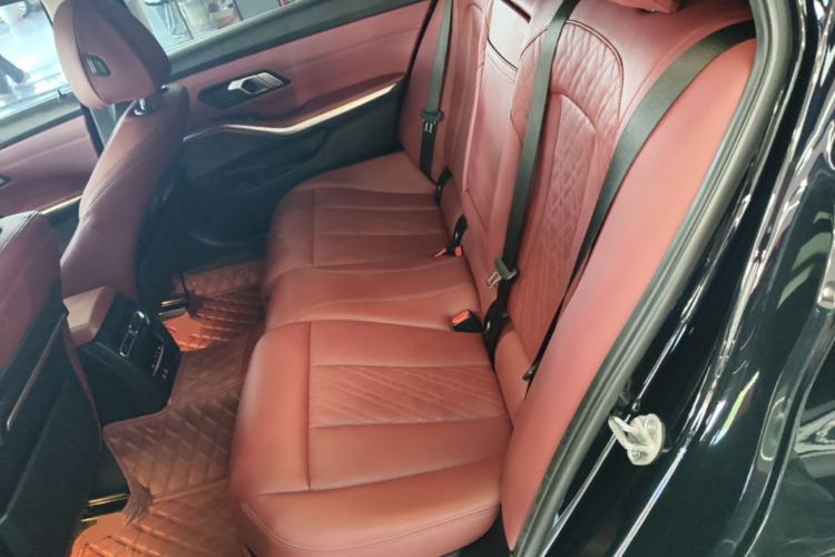 Used BMW 3 Series 2022 320Li M Sport Package Left Rear Seat