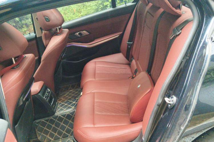 Used BMW 3 Series 2022 325Li M Sport Night Edition Package Left Rear Seat