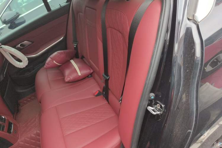 Used BMW 3 Series 2022 Restyled 320Li M Sport Package Left Rear Seat