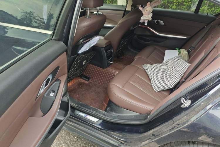 Used BMW 3 Series 2022 325Li M Sport Package Left Rear Seat