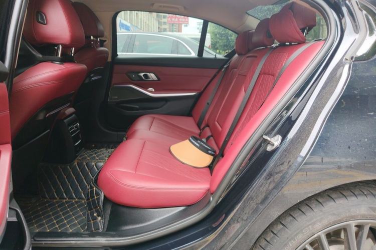 Used BMW 3 Series 2022 Restyled 330Li xDrive M Sport Night Edition Package Left Rear Seat