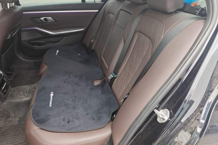 Used BMW 3 Series 2022 320Li M Sport Package Left Rear Seat