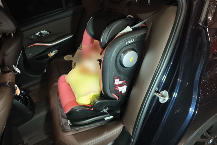 Used BMW 3 Series 2022 325i M Sport Night Edition Package Left Rear Seat