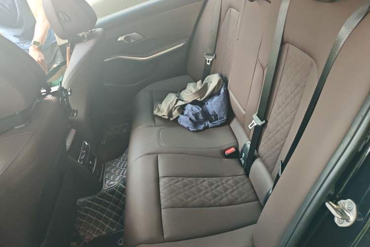 Used BMW 3 Series 2022 325i M Sport Package Left Rear Seat