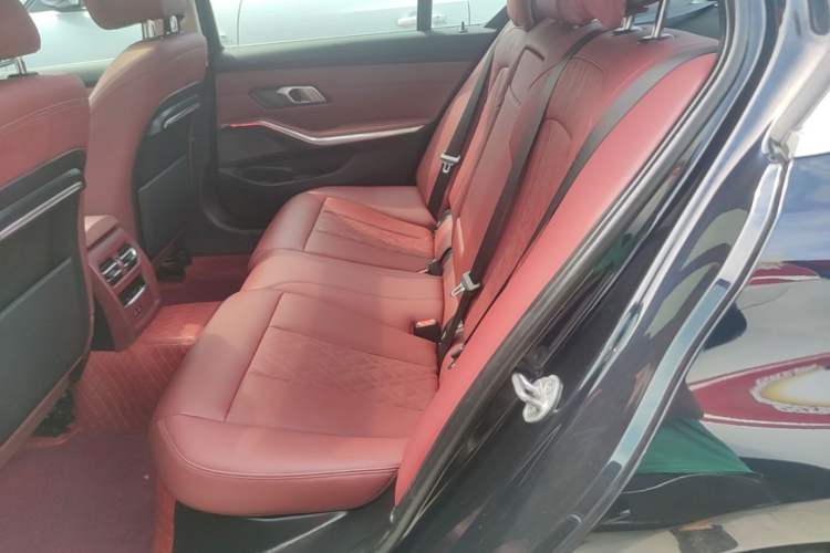 Used BMW 3 Series 2022 320Li M Sport Package Left Rear Seat