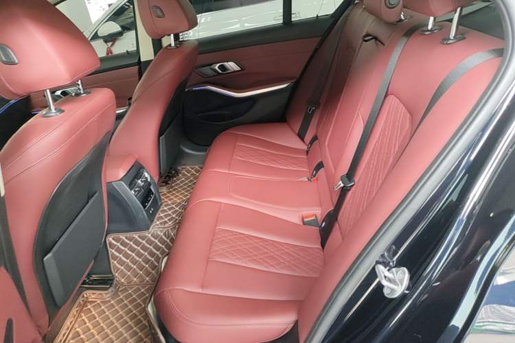 Used BMW 3 Series 2022 325i M Sport Package Left Rear Seat