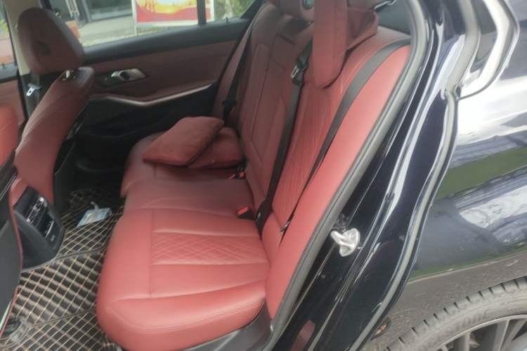 Used BMW 3 Series 2022 325Li M Sport Night Edition Package Left Rear Seat