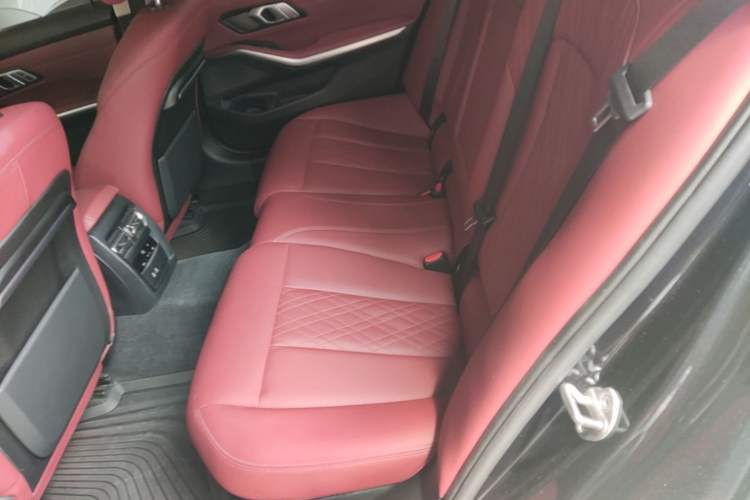 Used BMW 3 Series 2022 Restyled 320Li M Sport Package Left Rear Seat