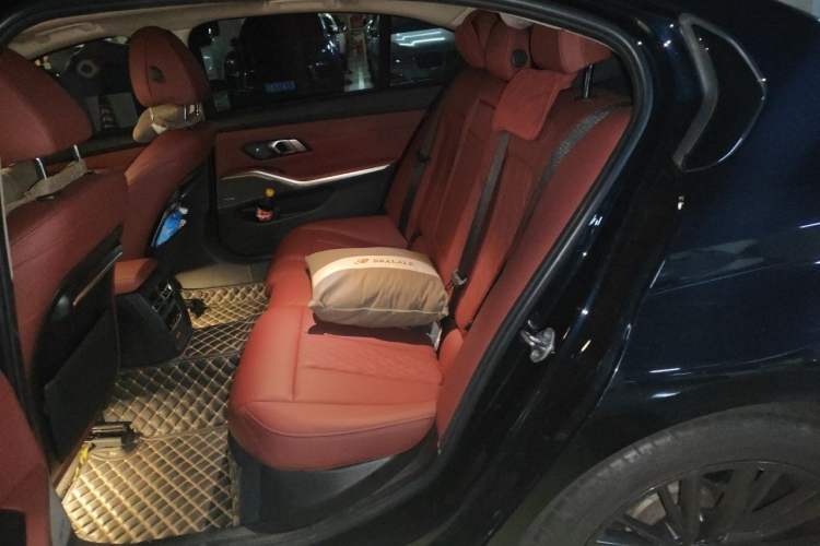 Used BMW 3 Series 2022 Restyled 325Li M Sport Night Edition Package Left Rear Seat