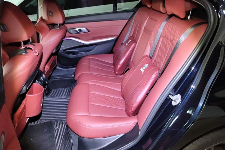 Used BMW 3 Series 2022 Restyled 330Li xDrive M Sport Night Edition Package Left Rear Seat