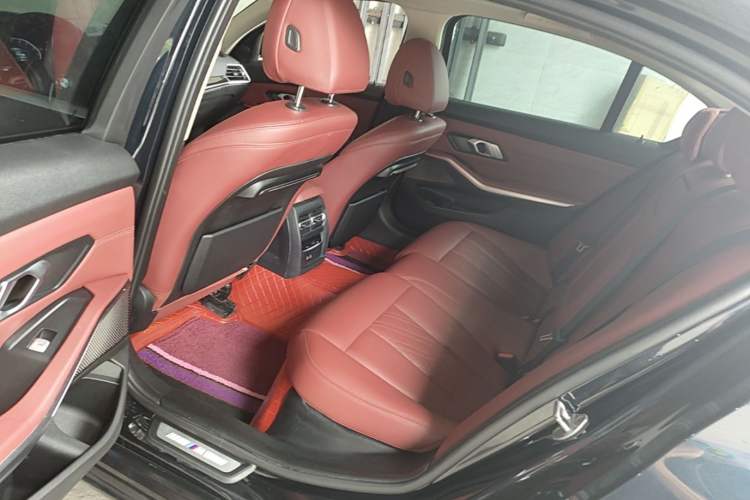Used BMW 3 Series 2022 325Li M Sport Package Left Rear Seat