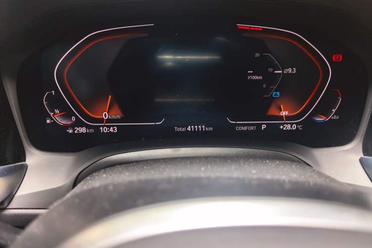 Used BMW 3 Series 2022 325i M Sport Package Odometer Close Up