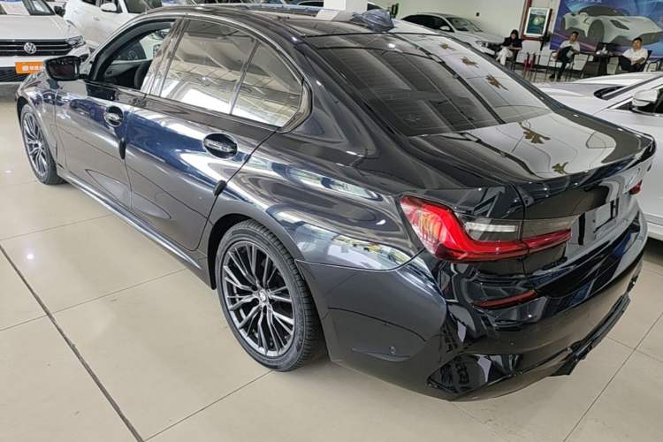 Used BMW 3 Series 2022 325i M Sport Night Edition Package Rear Left 45 Deg