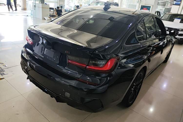 Used BMW 3 Series 2022 325i M Sport Night Edition Package Rear Right 45 Deg