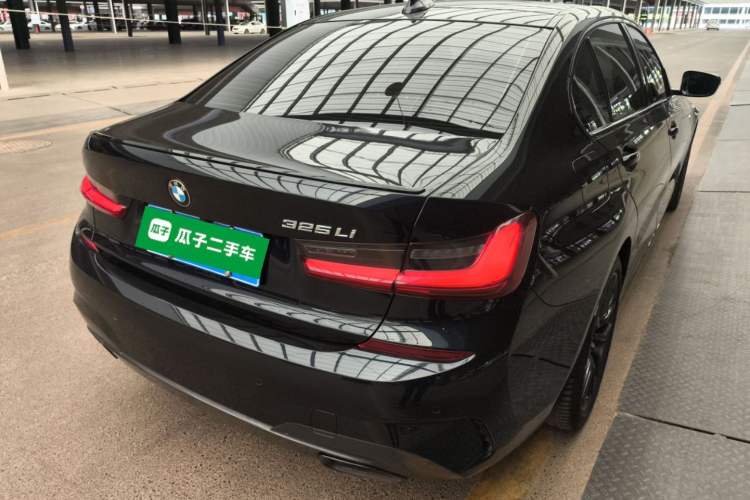 Used BMW 3 Series 2022 Restyled 325Li M Sport Night Edition Package Rear Right 45 Deg