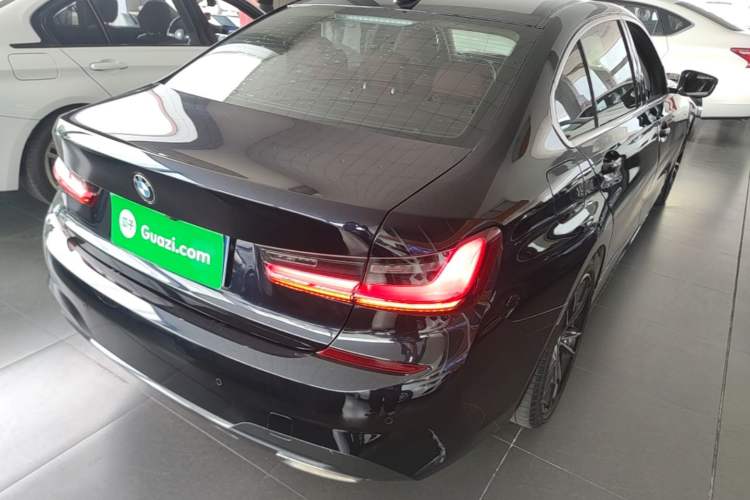 Used BMW 3 Series 2022 325Li M Sport Package Rear Right 45 Deg