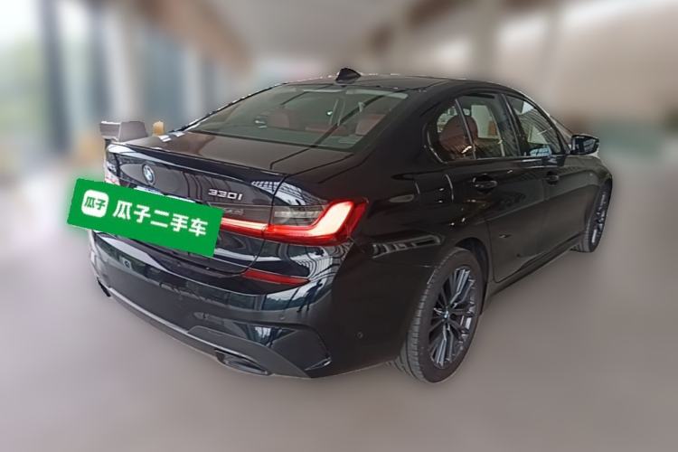Used BMW 3 Series 2022 330i M Sport Night Edition Rear Right 45 Deg