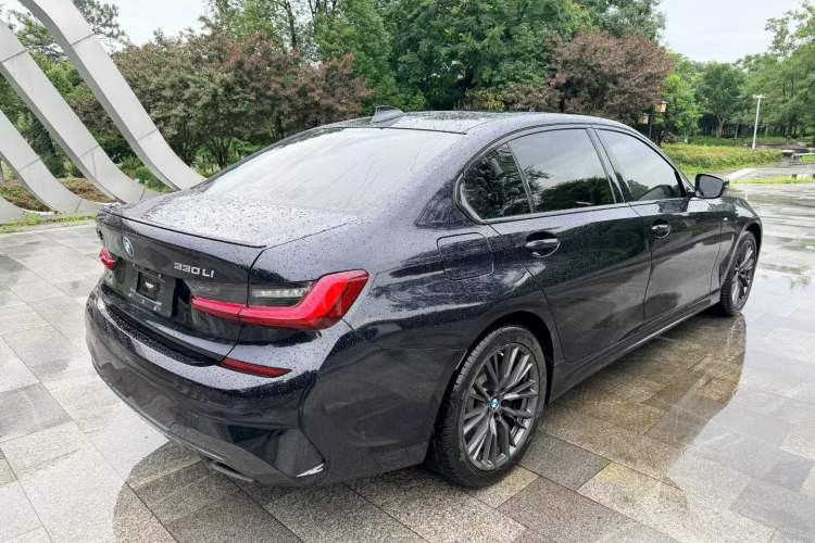 Used BMW 3 Series 2022 Restyled 330Li xDrive M Sport Night Edition Package Rear Right 45 Deg
