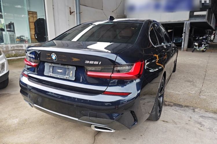 Used BMW 3 Series 2022 Updated 325i M Sport Package Rear Right 45 Deg