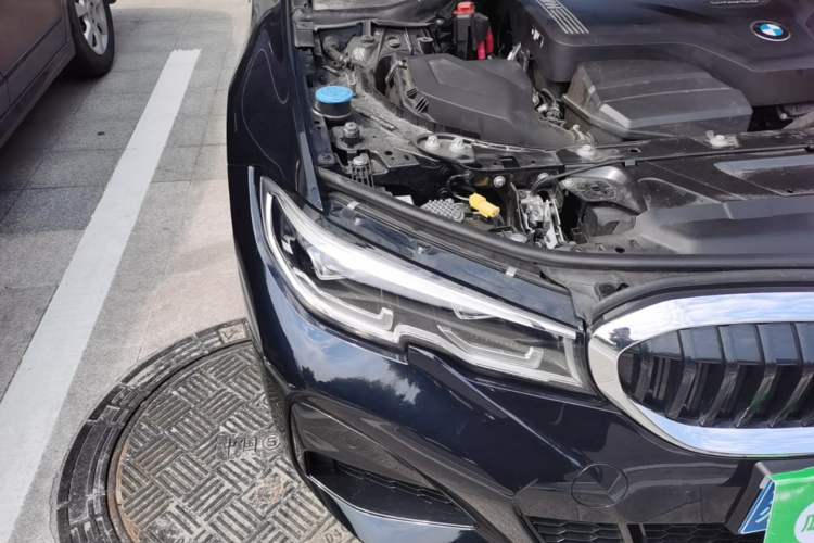 Used BMW 3 Series 2022 325Li M Sport Package Right Front Headlight