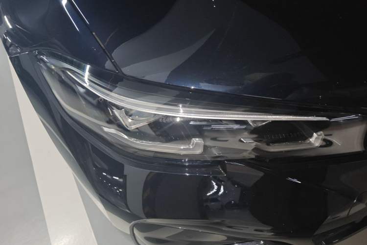 Used BMW 3 Series 2022 Updated 330i M Sport Night Edition Package Right Front Headlight