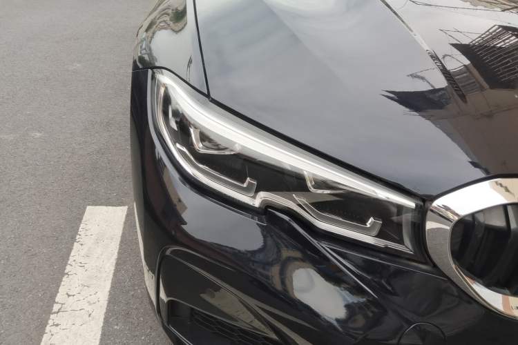 Used BMW 3 Series 2022 325Li M Sport Package Right Front Headlight