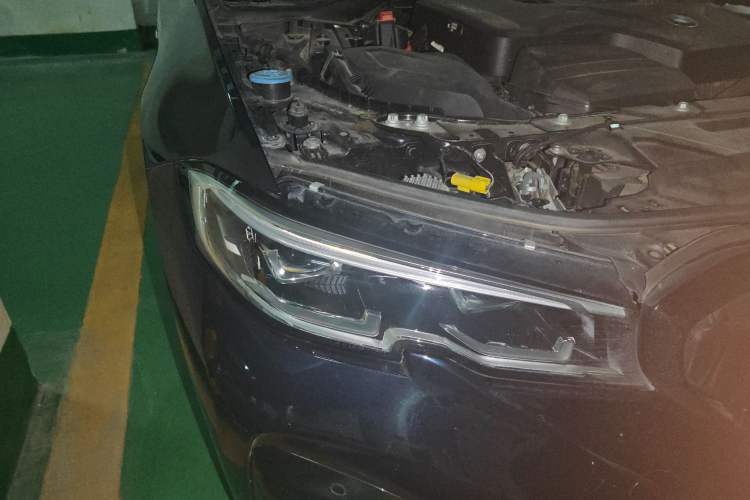 Used BMW 3 Series 2022 Restyled 325Li M Sport Night Edition Package Right Front Headlight