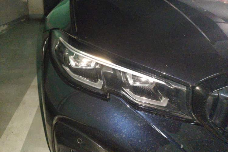 Used BMW 3 Series 2022 Updated 325i M Sport Package Right Front Headlight