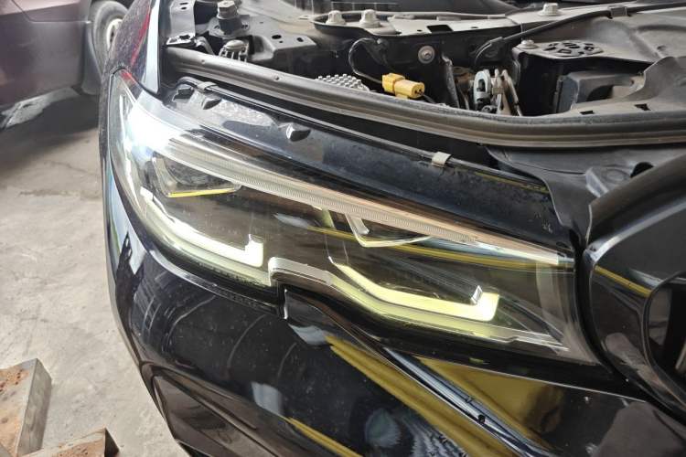 Used BMW 3 Series 2022 320Li M Sport Package Right Front Headlight