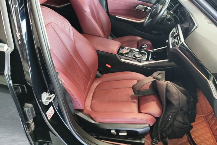 Used BMW 3 Series 2022 320Li M Sport Package Right Front Seat