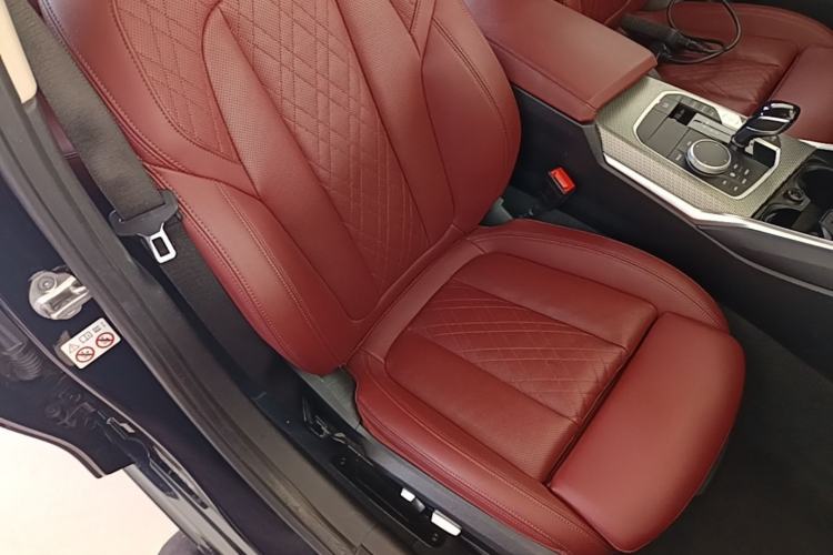 Used BMW 3 Series 2022 330i M Sport Night Edition Right Front Seat